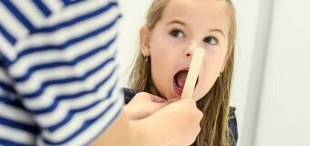 Komunikacja niewerbalna w terapii logopedycznej